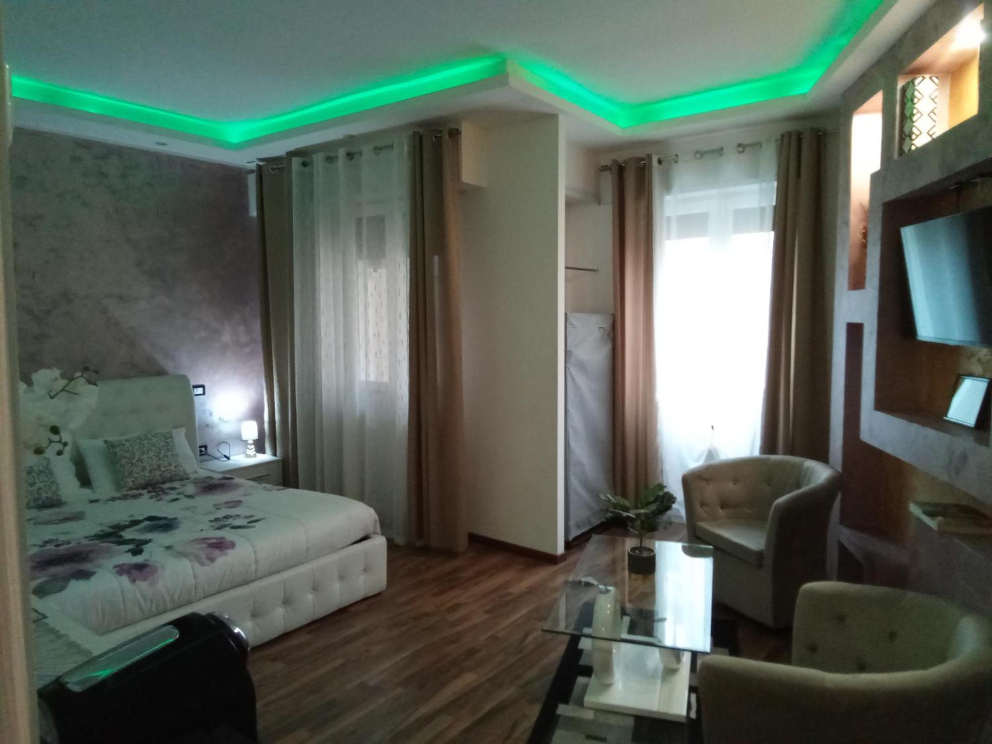 Отель Katrin Luxury Верона Экстерьер фото
