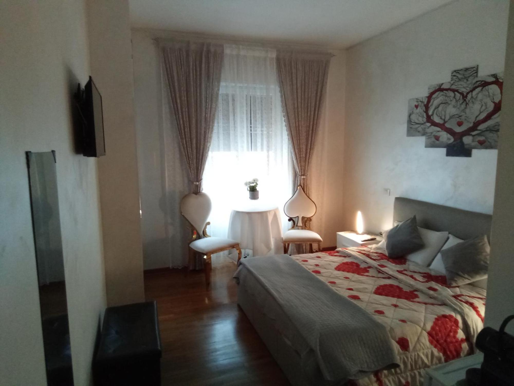 Отель Katrin Luxury Верона Экстерьер фото